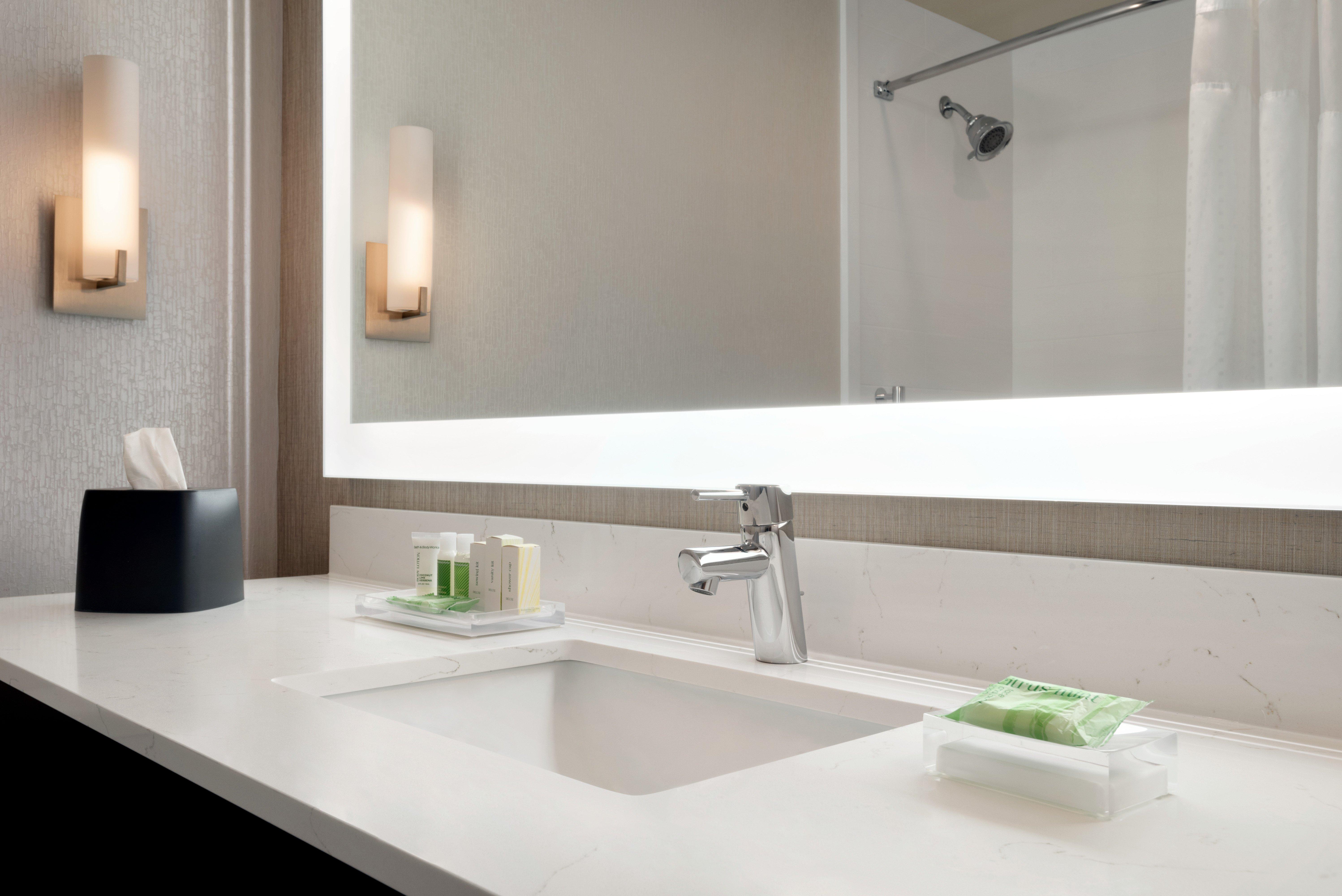 Hotel & By Ihg