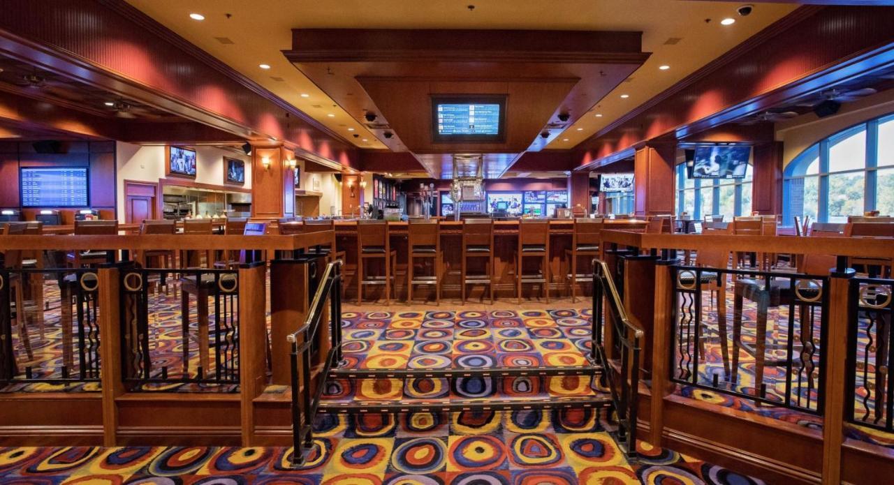 Hotel & By Ihg Council Bluffs
