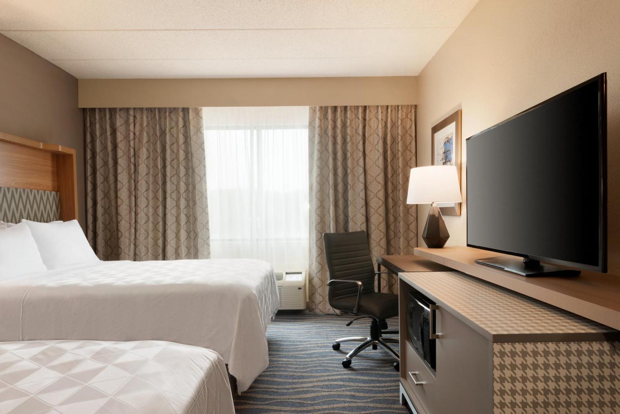 & By Ihg Hotel 2*