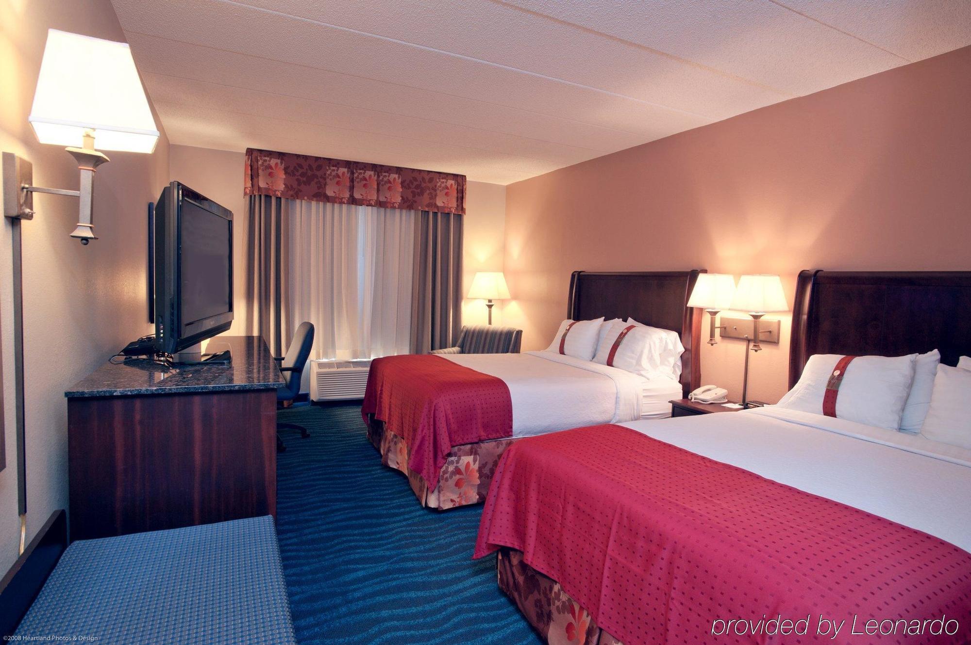 Hotel & By Ihg Council Bluffs