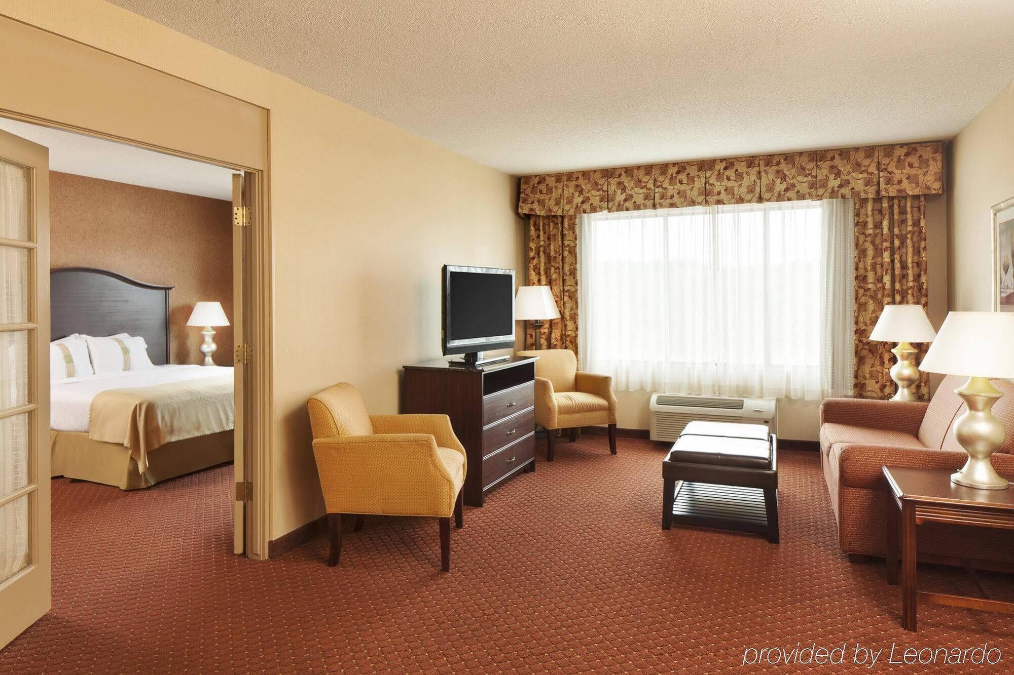 & By Ihg Council Bluffs