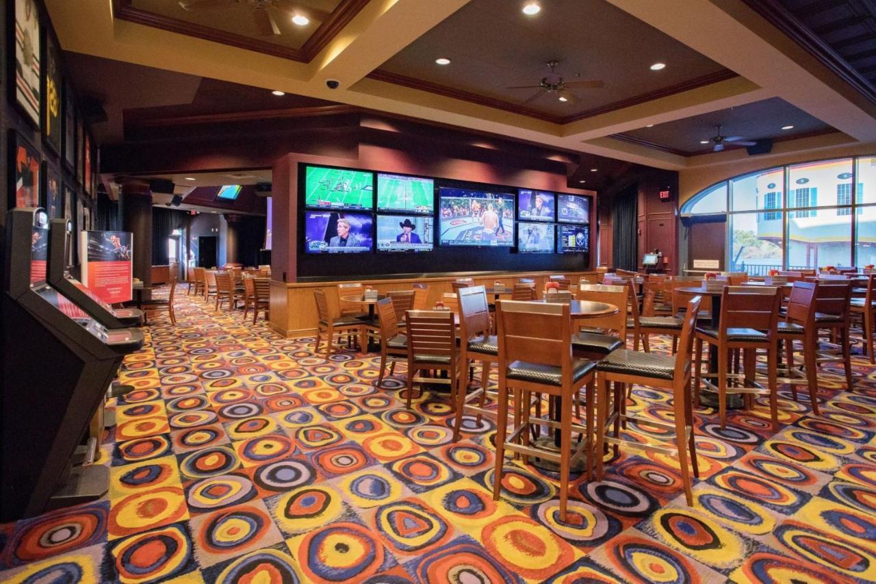 & By Ihg Council Bluffs
